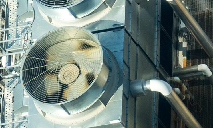 伝熱フィンの設置によりポンプ本体温度を低下させ生産性の向上