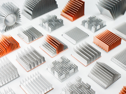 当サイトは「熱課題を独自開発フィンで解決」する為の「各種薄板金属フィンをご紹介する」サイトです。
標準化されたフィンで、「検討設計」から「最適選択」で初期コスト無し、迅速供給で新たな価値創出を実現致します。熱を交換する・冷やす・回収する・（再）利用等の「熱エネルギー用途別」、産業機器等の「市場分野別」の2つを軸に独自フィンを開発販売し、社会課題解決に貢献していきたいと考えています。
